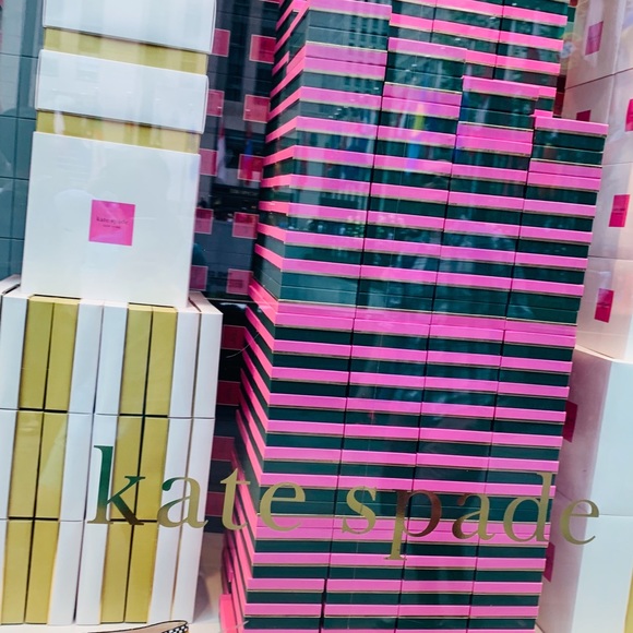 Meet your Posher, Mari - Picture 7 of 16